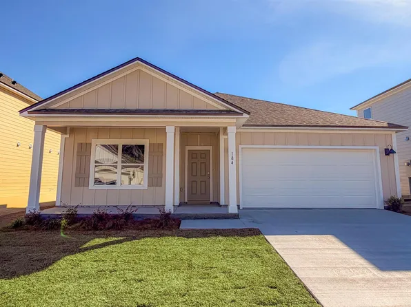 184 Needle Thrush Cir, Crawfordville, FL 32327