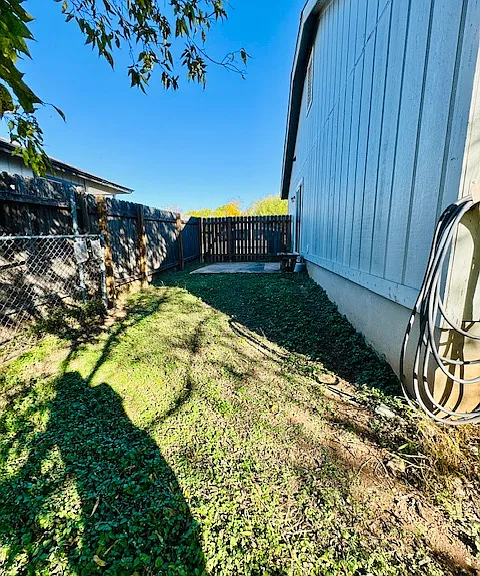 2130 Andover Dr — Photo 11