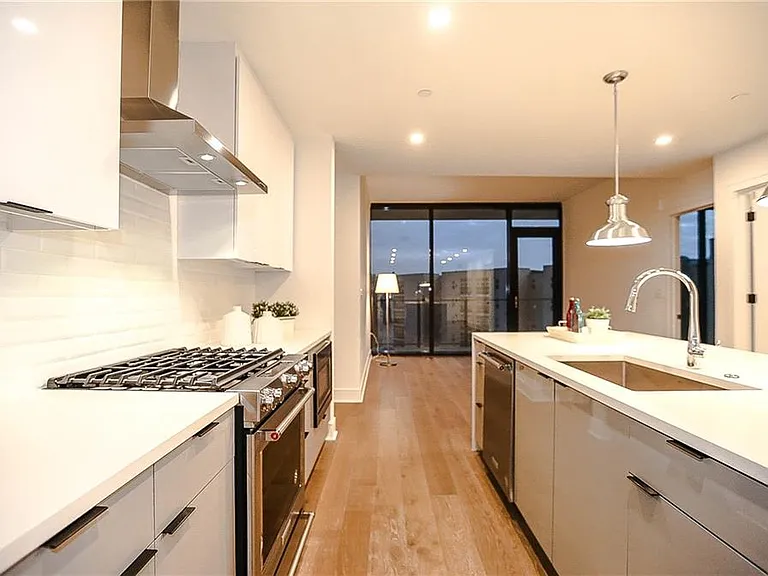 788 W Marietta St NW #303 — Photo 9