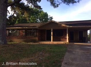 408 Hilltop Rd, Weaver, AL 36277