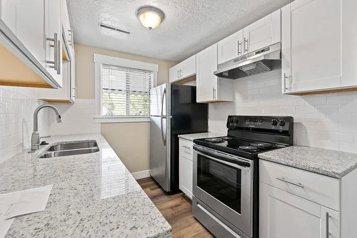 Building Photo - 455 N 400 W #44
