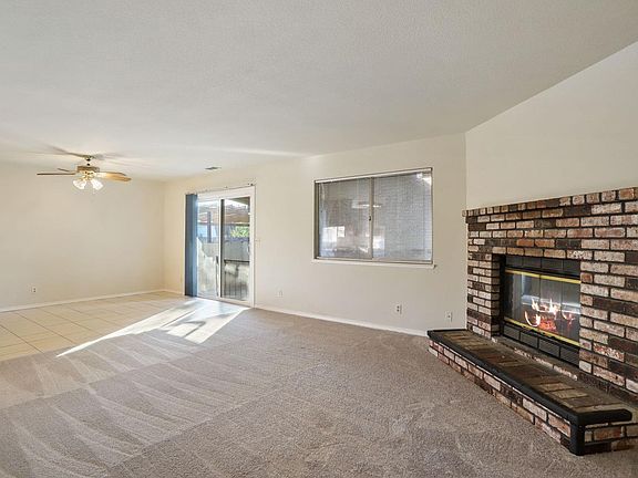 3rd image of 15115 Cambridge Dr