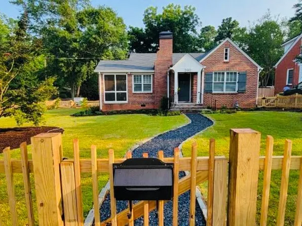 590 Southview Dr, Athens, GA 30605