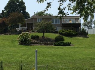 151 Allen St, Little Hocking, OH 45742