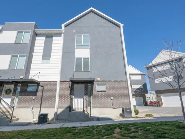 75 E Hamblin Ln #141, Clearfield, UT 84015