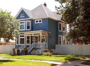 465 Sycamore St, Wyandotte, MI 48192