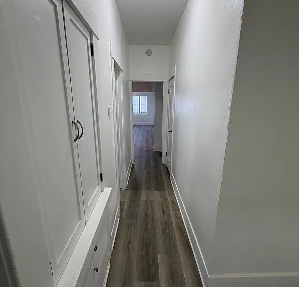 433 W 4th St #433 — Photo 22