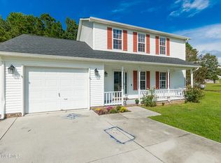 304 Pebble Creek Ct, Jacksonville, NC 28546
