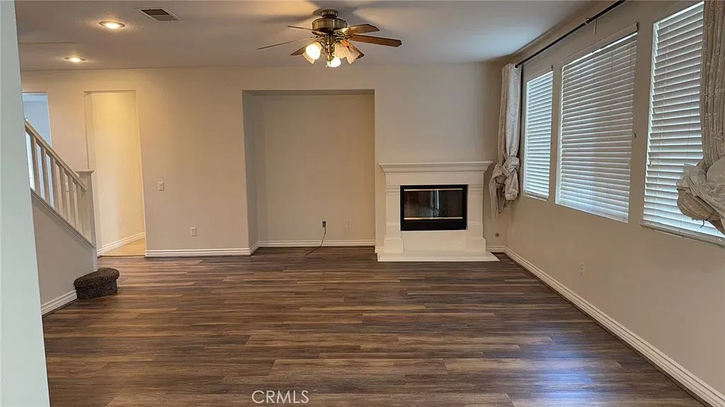 5 bed, 2975 sqft, $3,900 — Photo 3
