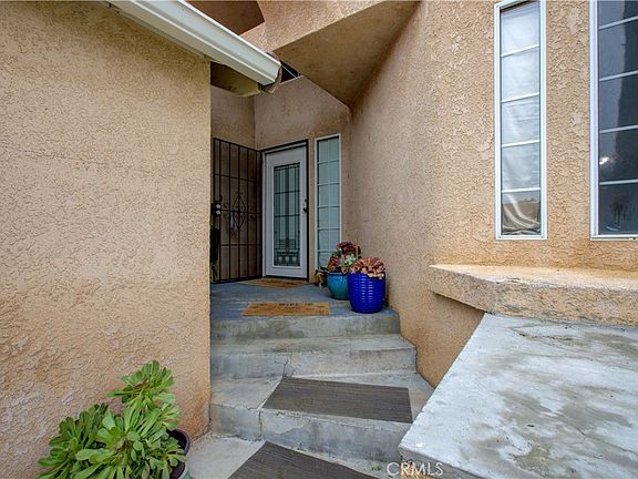 4th image of 814 Casa Ct