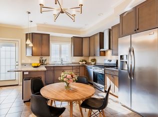 70 Hatfield St UNIT 70B, Northampton, MA 01060