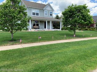 16206 River Ridge Trl, Linden, MI 48451