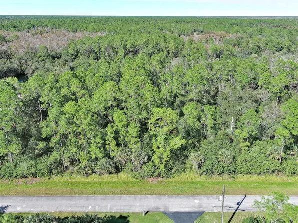 4669 32nd Ave SE, Naples, FL 34117