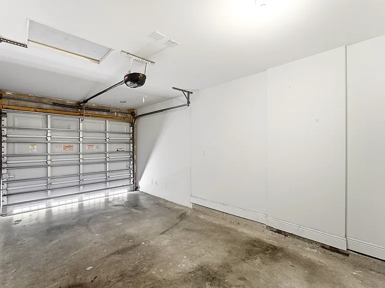1141 NE 3rd Ave — Photo 19