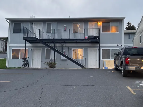 1673 S Levick St APT 2, Moscow, ID 83843