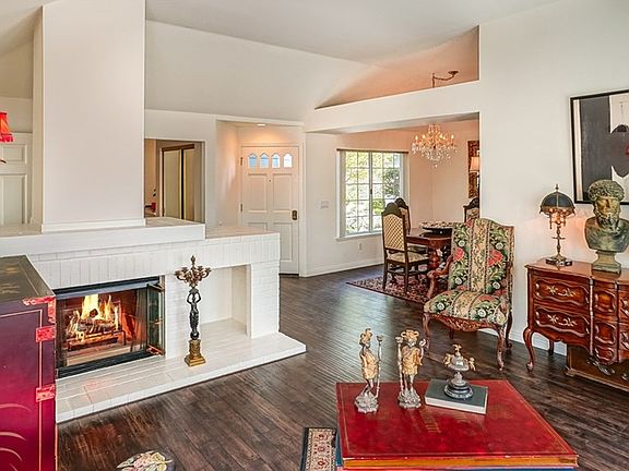 5th image of 26061 Bellis Dr