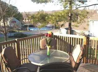 9301 Four Mile Creek Rd, Charlotte, NC 28277