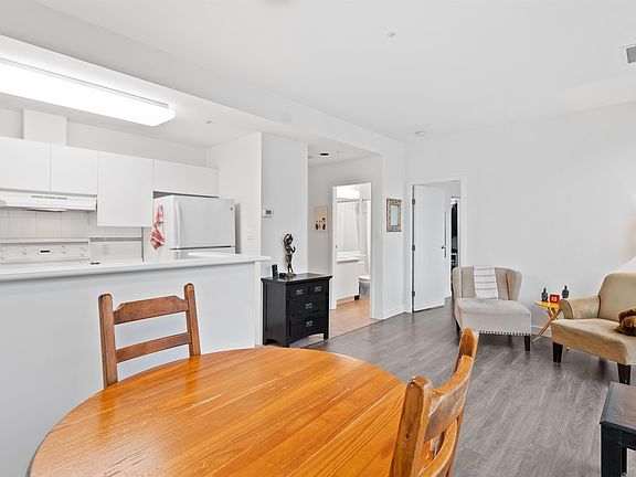 5th image of 989 Nelson St #1112