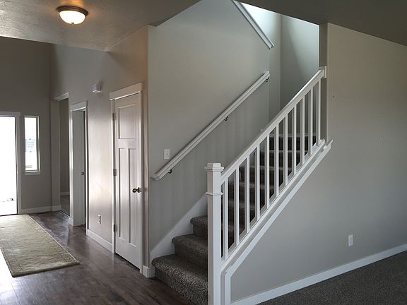 5th image of 10605 S. Big Meadow Dr