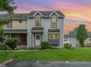 1140 Hedgerow Ln, Harrisburg, PA 17111