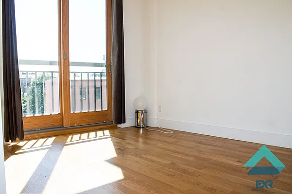 Rented by EXR | media 21