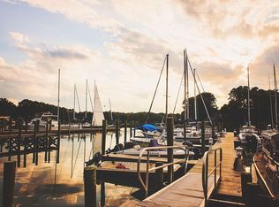 1219 Waterview Rd, Yorktown, VA 23692