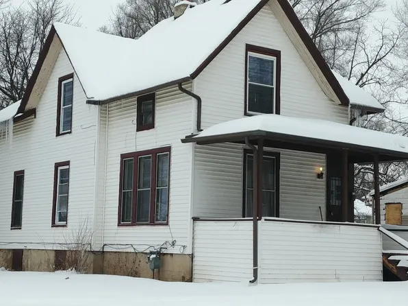 221 Stewart Ave, Rockford, IL 61102