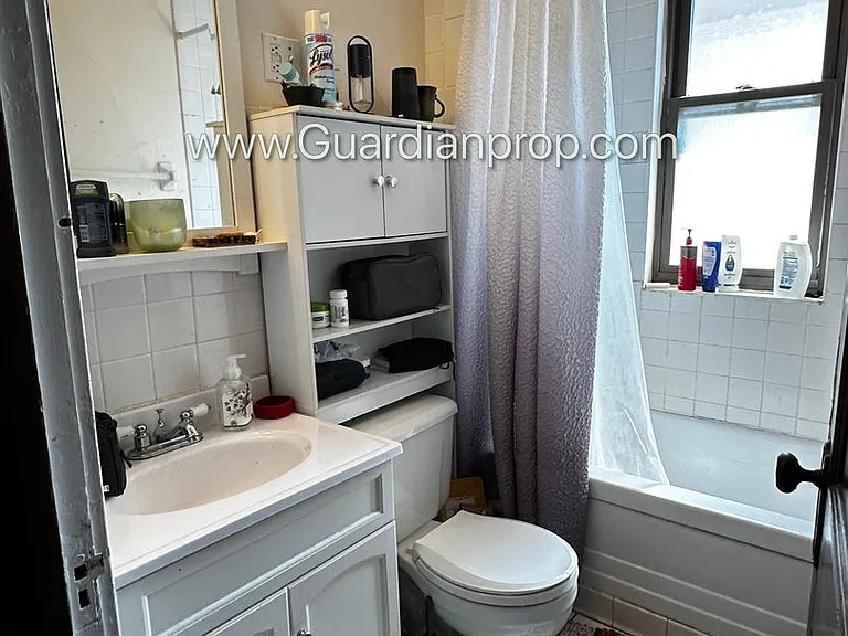 2870 Humboldt Ave S #12 — Photo 3