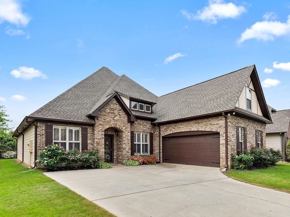 1390 Mountain Ln, Gardendale, AL 35071