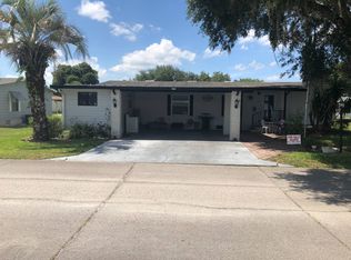 635 N Edgewater Dr, Plant City, FL 33565