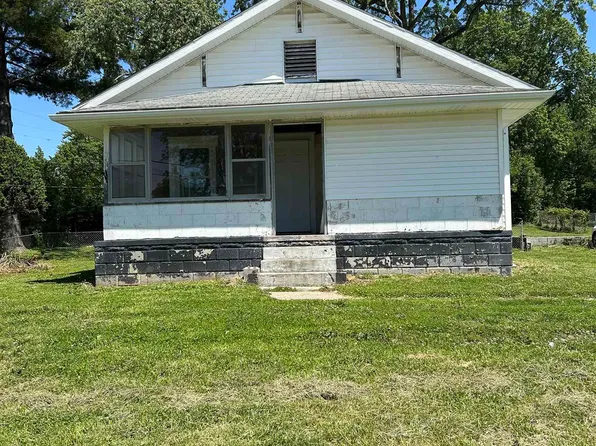 820 S State Road 57, Washington, IN 47501