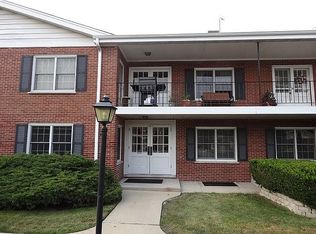 2814 Dundee Rd UNIT 10C, Northbrook, IL 60062