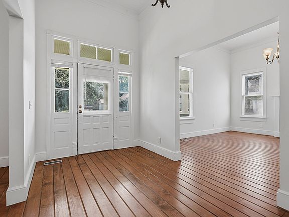 5th image of 707 S Lee St