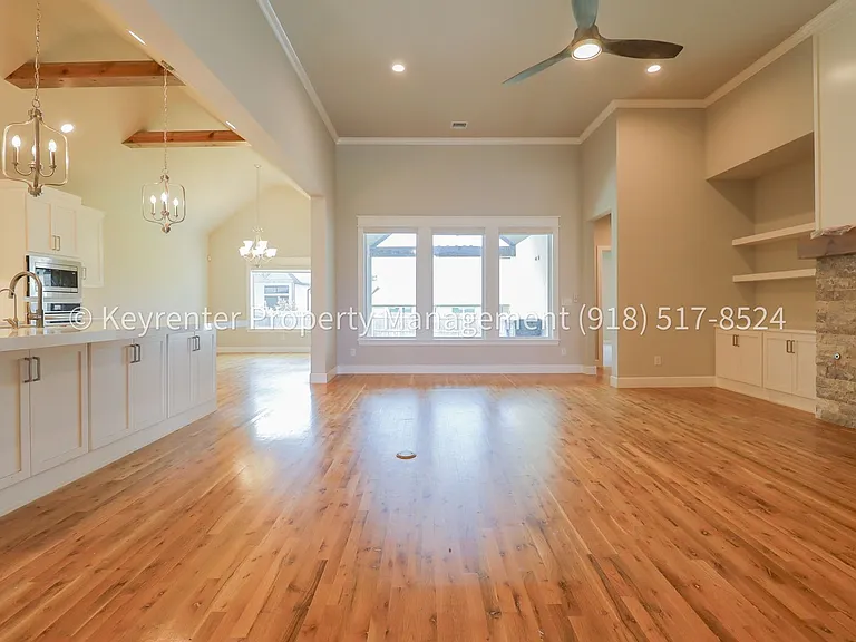 3809 W Union St — Photo 12