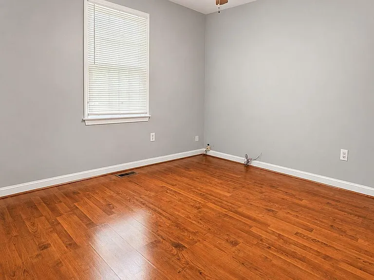 206 Mountain View Ct — Photo 10