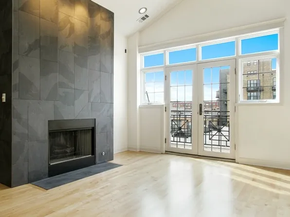 1048 W Fulton Market APT 4, Chicago, IL 60607