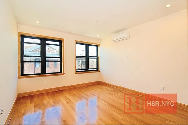 Rented by Happy 8 Realty | media 16