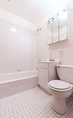 Rented by Bold New York | media 15