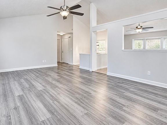 4th image of 2454 Ferdinand Dr