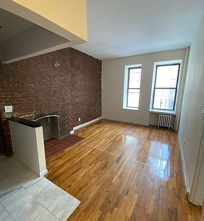 3rd image of 312 W 89th St #5A