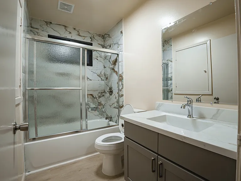 582 Euclid Ave #A — Photo 13