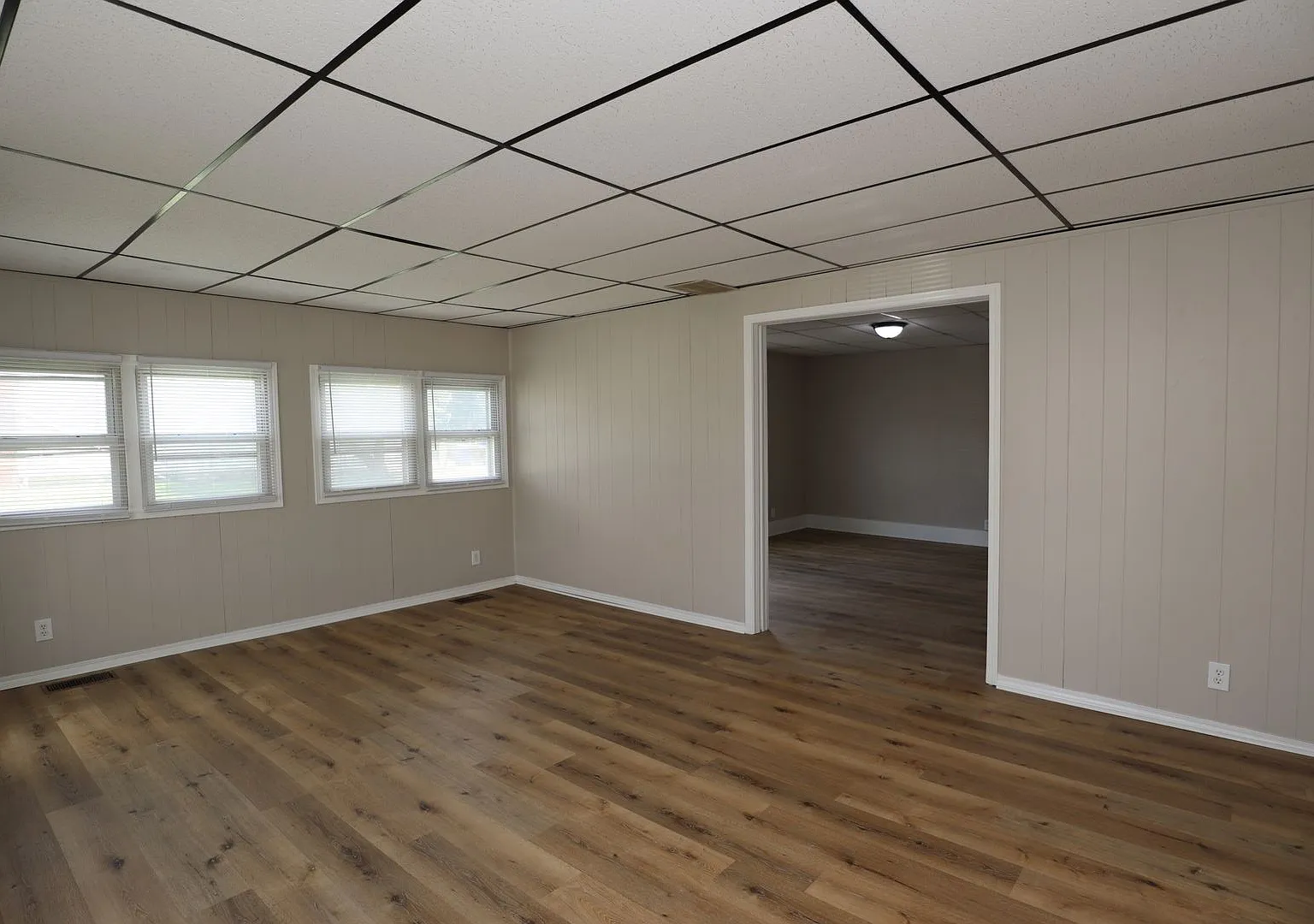 3 Bedroom Spacious Kokomo Home! — Photo 4