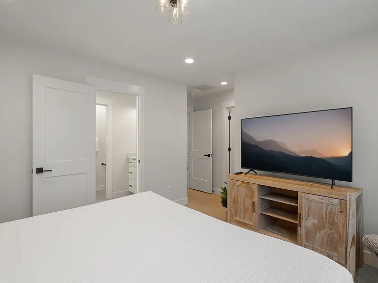 1065 W Wasatch Springs Rd — Photo 10