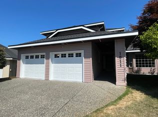 1811 Ocean Surf Pl, Surrey, BC V4A9P1