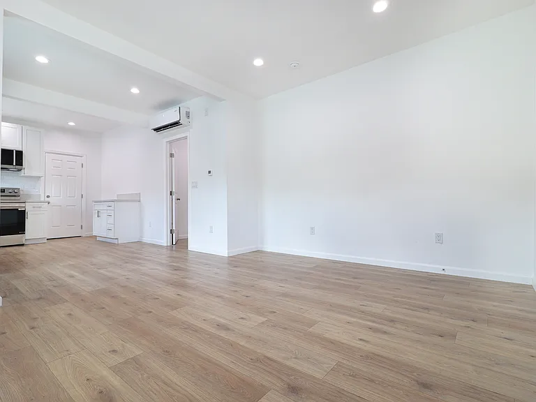 4538 1/2 Dozier Ave — Photo 10
