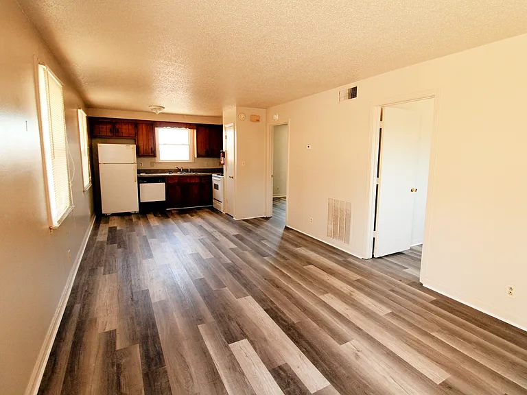 1600 Paradise Hill Rd #C — Photo 2