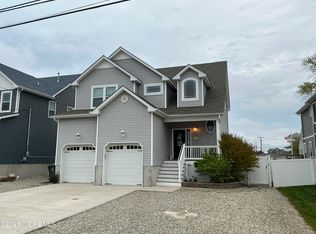 107 Waldron Rd, Toms River, NJ 08753