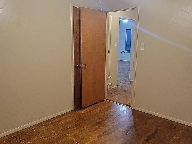 534 N 5th Ave — Photo 11