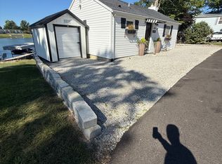 320 Bernice Ave, Rome City, IN 46784