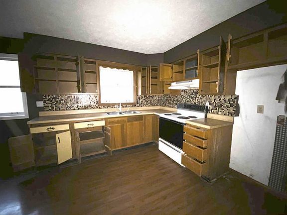4th image of 6238 W Lincoln St